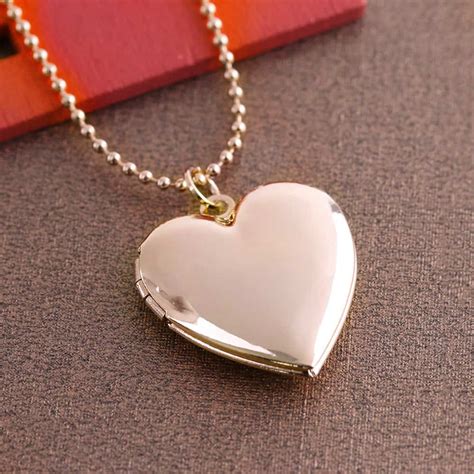 Necklace With Picture Inside Heart